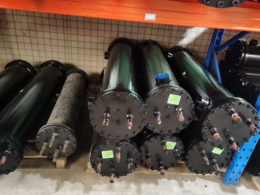 31512270.jpg TF108.jpg