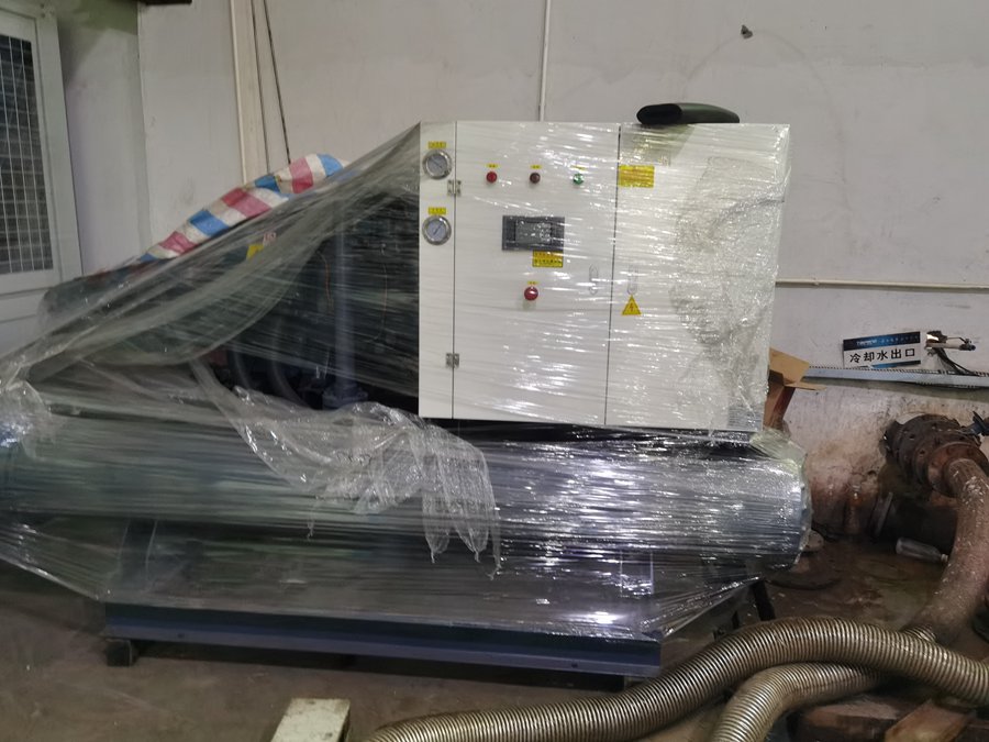 活塞風冷冷水機 活塞風冷冷水機